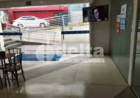 Foto 1 de Ponto Comercial para alugar, 56m² em Saraiva, Uberlândia