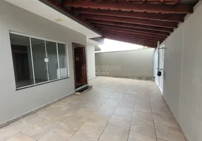 Foto 1 de Casa com 2 Quartos para alugar, 118m² em Jardim Boa Vista, Araraquara