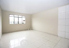 Foto 1 de Apartamento com 2 Quartos para alugar, 35m² em Guarituba, Piraquara