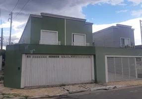 Foto 1 de Sobrado com 3 Quartos à venda, 135m² em Vila Romero, São Paulo