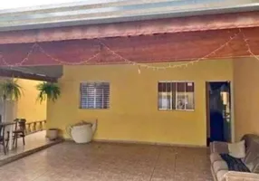 Foto 1 de Casa com 3 Quartos à venda, 140m² em Recanto das Emas, Brasília