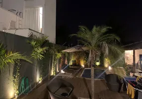 Foto 1 de Sobrado com 3 Quartos para alugar, 250m² em Cidade Jardim, Uberlândia