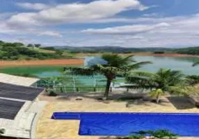 Foto 1 de Fazenda/Sítio com 4 Quartos à venda, 300m² em Águas de Igaratá, Igaratá