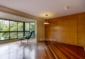 Foto 1 de Apartamento com 3 Quartos à venda, 210m² em Vila Nova Conceição, São Paulo