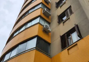 Foto 1 de Apartamento com 2 Quartos para alugar, 70m² em Santa Cecília, Porto Alegre