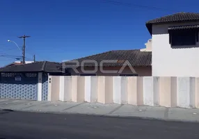 Foto 1 de Casa com 3 Quartos para venda ou aluguel, 236m² em Parque dos Timburis, São Carlos