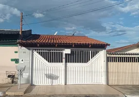 Foto 1 de Sobrado com 3 Quartos à venda, 180m² em Parque Santa Rita, Goiânia