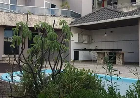 Foto 1 de Sobrado com 4 Quartos para venda ou aluguel, 360m² em Jardim Tupanci, Barueri