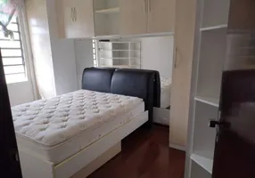 Foto 1 de Casa com 3 Quartos à venda, 210m² em Jardim Silveira, Barueri