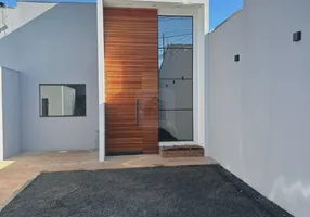 Foto 1 de Casa com 3 Quartos à venda, 99m² em Jardim Brasília, Uberlândia