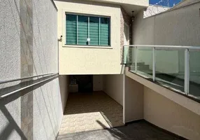 Foto 1 de Sobrado com 3 Quartos para alugar, 140m² em Vila Pauliceia, São Paulo