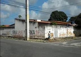Foto 1 de Imóvel Comercial com 4 Quartos para alugar, 680m² em Sapiranga, Fortaleza