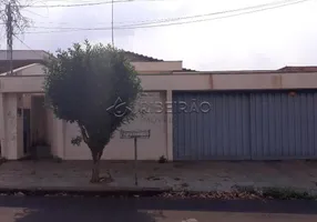 Foto 1 de Casa com 3 Quartos para alugar, 198m² em Jardim São Luiz, Ribeirão Preto