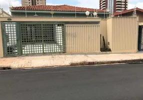 Foto 1 de Casa com 3 Quartos à venda, 204m² em Centro, Araraquara