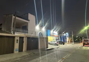 Foto 1 de Casa com 3 Quartos para venda ou aluguel, 180m² em Cidade dos Funcionários, Fortaleza