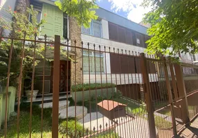 Foto 1 de Apartamento com 3 Quartos para alugar, 220m² em Rio Branco, Porto Alegre
