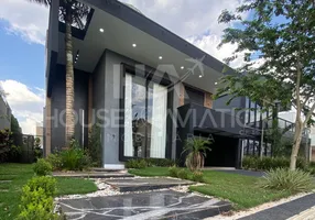 Foto 1 de Sobrado com 4 Quartos para venda ou aluguel, 320m² em PORTAL DO SOL GREEN, Goiânia