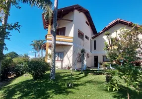 Foto 1 de Casa com 5 Quartos à venda, 249m² em Capoeiras, Florianópolis