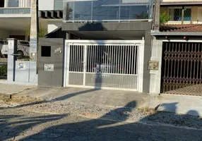 Foto 1 de Sobrado com 2 Quartos à venda, 65m² em Santa Catarina, Joinville