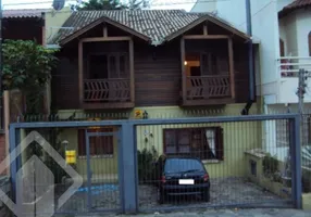 Foto 1 de Casa com 5 Quartos à venda, 200m² em Nonoai, Porto Alegre