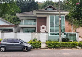 Foto 1 de Casa com 3 Quartos à venda, 645m² em Pechincha, Rio de Janeiro