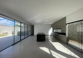 Foto 1 de Casa com 3 Quartos à venda, 233m² em Jardim Helvécia, Aparecida de Goiânia