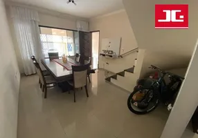 Foto 1 de Sobrado com 3 Quartos à venda, 189m² em Vila Palmares, Santo André