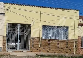 Foto 1 de Casa com 2 Quartos à venda, 182m² em Jardim Sao Carlos, São Carlos