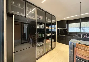 Foto 1 de Casa de Condomínio com 4 Quartos à venda, 350m² em ALPHAVILLE GOIAS , Goiânia