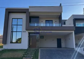 Foto 1 de Sobrado com 3 Quartos à venda, 213m² em Residencial Village Damha II, Araraquara