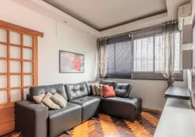 Foto 1 de Apartamento com 2 Quartos à venda, 57m² em Azenha, Porto Alegre