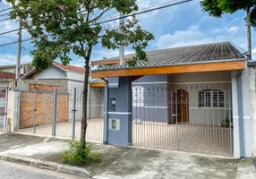 Foto 1 de Casa com 3 Quartos para alugar, 220m² em Jardim dos Estados, Taubaté