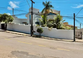 Foto 1 de Sobrado com 4 Quartos à venda, 405m² em Portal de Versalhes 2, Londrina