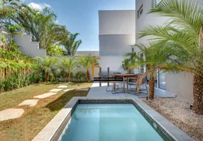 Foto 1 de Sobrado com 4 Quartos à venda, 150m² em Vila Rosa, Goiânia