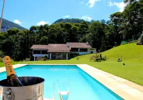 Foto 1 de Casa de Condomínio com 5 Quartos à venda, 450m² em Serrinha, Teresópolis