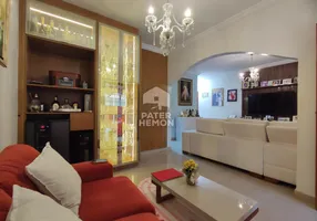 Foto 1 de Casa com 3 Quartos à venda, 300m² em Setor Leste Vila Nova, Goiânia