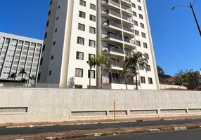 Foto 1 de Apartamento com 3 Quartos à venda, 151m² em Centro, Araraquara