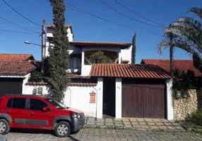 Foto 1 de Casa com 4 Quartos à venda, 300m² em Centro, Itaboraí