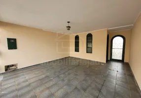 Foto 1 de Casa com 2 Quartos à venda, 112m² em Jardim Dr. Luciano, Jaú