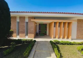 Foto 1 de Casa com 3 Quartos à venda, 364m² em Jardim Marister, Jacareí