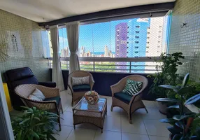 Foto 1 de Apartamento com 3 Quartos à venda, 130m² em Miramar, João Pessoa