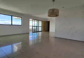 Foto 1 de Apartamento com 4 Quartos à venda, 204m² em Casa Forte, Recife