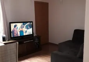 Foto 1 de Apartamento com 2 Quartos à venda, 44m² em Água Chata, Guarulhos