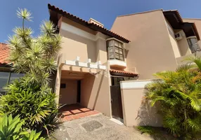 Foto 1 de Casa com 3 Quartos à venda, 102m² em Jardim Itú Sabará, Porto Alegre