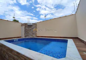 Foto 1 de Casa com 2 Quartos à venda, 60m² em Tupy, Itanhaém