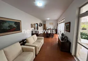 Foto 1 de Casa com 8 Quartos à venda, 396m² em Santo Antônio, Belo Horizonte