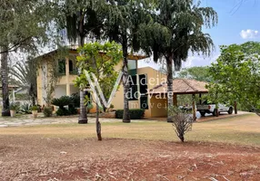 Foto 1 de Casa de Condomínio com 4 Quartos à venda, 400m² em Residencial Aldeia do Vale, Goiânia