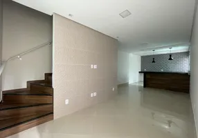 Foto 1 de Casa de Condomínio com 2 Quartos à venda, 75m² em Cidade Ocian, Praia Grande