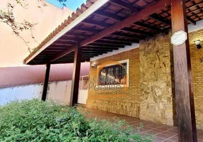 Foto 1 de Casa com 3 Quartos para alugar, 192m² em Jardim Tapajós, Atibaia
