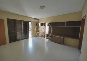 Foto 1 de Casa de Condomínio com 3 Quartos para alugar, 415m² em Jardins Madri, Goiânia
